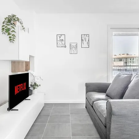 Harmony House - Rho Fiera 6min - Free Parking - Terrace Апартаменты *